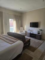 Guesthouse 71 King Size Guest Room - Ferienwohnung Boksburg