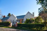 Lakeview - spacious home by the lake - B&B Daylesford