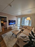 Ilmastoitu 4 makuuhuoneen asunto kantakaupungissa - B&B Helsinki