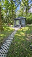 Medžių glėbyje - B&B