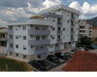 Apartman Centar grada 2 - Ferienwohnung Police