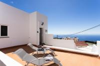 Charming Casa Camila El Pinar, Terrace - B&B