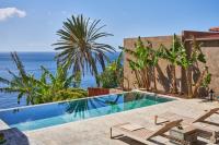 Pirate House Sea front Private Pool Garden Funchal - Ferienwohnung Funchal