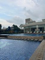 Water Fountain & Sea View Ancol Apartment - Ferienwohnung