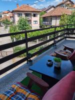 El&Ma Apartment - 3 bedroom apartment close to Sarajevo City Center, Sunnyland with balcony- free parking - B&B