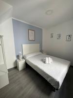 Hostal El Jardín - Bed and Breakfast Zamora