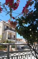Sunny family apartment in Chania close to the sea - B&B