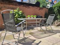 Location! 2 bed city centre with free parking - Bed and Breakfast
