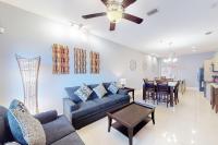 La Isla Condominiums #C105 - B&B
