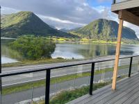 Husslåttene apartments with terrace - B&B Skei