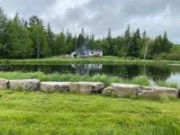 Peaceful and Heavenly Private Water Front Cottage on 100 Acres of Scenic Beauty- Trent Lakes - Chambres d'hôtes Kinmount