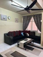 HomestayNN Pontian - B&B