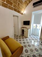 One-Bedroom Apartment with Garden