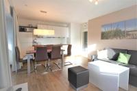 Appartamento con 2 Camere da Letto e Balcone