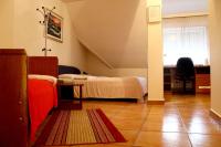 Dreibettzimmer mit eigenem Bad