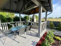 Fiołkowy Zakątek Domek z Basenem - Bed and Breakfast Starosty