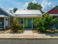 Casa Amarillo l Steps to Historic District - B&B Saint Augustine
