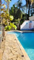 Chácara piscina,lazer em familia e pets - B&B