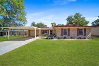 Family and Pet Friendly Stay - 15 Min to Downtown Six Flags SeaWorld very close to hospitals - B&B
