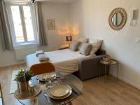 Charmant studio centre Apt au calme - B&B