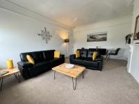Longsands Beach, Apartment 4, Tynemouth - Bed and Breakfast