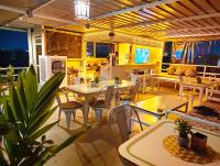 Rising Shemesh Home Stay - B&B Udaipur