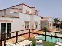 Aloha Villa con piscina - B&B