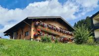 Haus Alpenglück - B&B