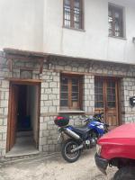 Kostis Central Loft - B&B Mezzovo
