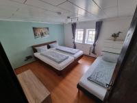 Ferienwohnung/Monteurwohnung im Herzen von Ahnatal - Chambres d’hôtes Weimar