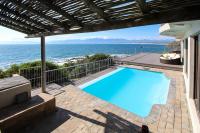 B&B Gansbaai - Whale Huys Luxury Oceanfront Eco Villa - Bed and Breakfast Gansbaai