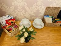 King Size Room with en-suite - B&B Letchworth Garden City