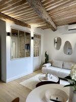 New Charming Apartment Old Town - B&B Antibes