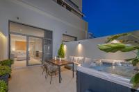 Earthy Haven-Minimalist Luxury Studio & Hot Tub - Ferienwohnung Rhodos