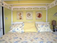 Doppelzimmer Muschel mit Kingsize-Bett und Balkon