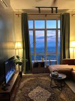 Lovely Luxury Hillview - B&B