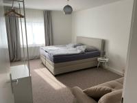 Ferienwohnung Feucht OG NATURNAH Parkplatz WLAN - B&B Feucht