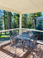 Elk Ridge Village 301B Cozy Cabin with views of Flathead Lake - B&B