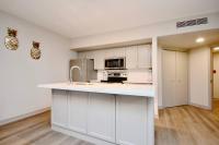 Stunning Condo with Access to Pool - B&B Shanty Bay