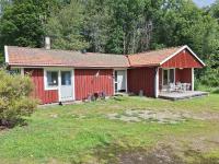 Hus på landet nära sjö - B&B Berga