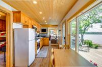 Lake Hubert Cabin w/ Private Deck + Boat Dock - Ferienwohnung Nisswa