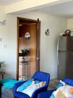 Peaceful and Heavenly Private Water Front Cottage on 100 Acres of Scenic Beauty- Trent Lakes - Chambres d'hôtes Kinmount