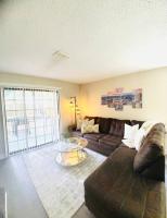 Cozy home with BBQ -5 min Braves - Chambres d’hôtes