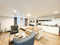 Modern Studio in LA - SH3-WW - B&B