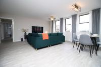 Elegant 2BR w/ Pool Table in Prime Location - B&B Taunton