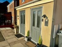 Spacious 4-Bed House Close to City Centre - Ferienwohnung