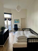 Classical 3 bedroom, 2 bath, minutes from Royal Palace, Main Shopping Street, Restaurants & Downtown - Chambres d'hôtes Oslo