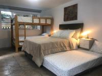 Albano apartamento 1 en casa vacacional Chosica - Chambres d’hôtes Mariscal Castilla