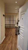 One-Bedroom Apartment with Balcony