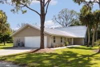 Gorgeous Ranch Style Pool Home on One Acre Lot - B&B Fort Myers